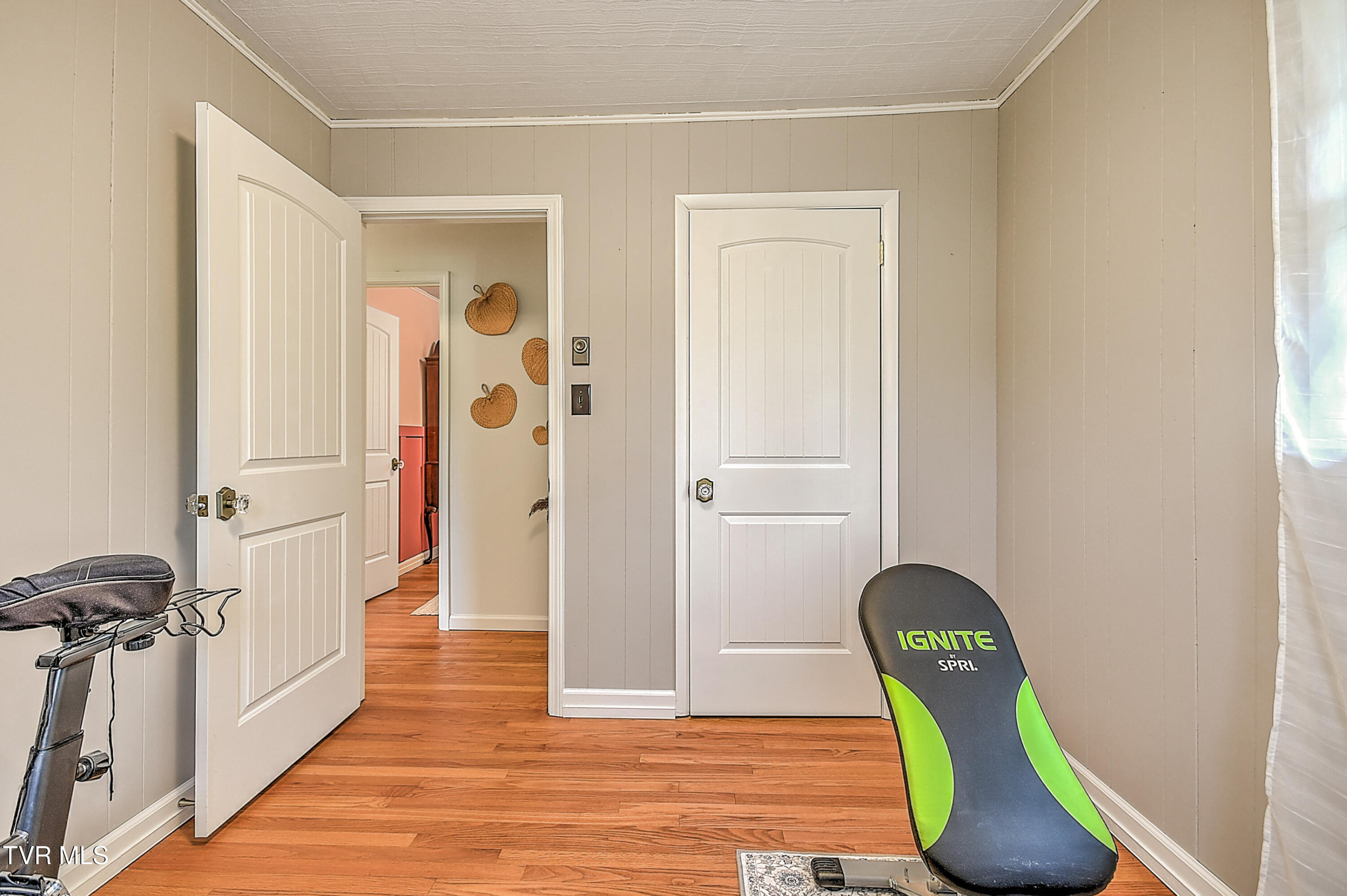 421 Hill Park Drive, Bristol, Virginia image 32