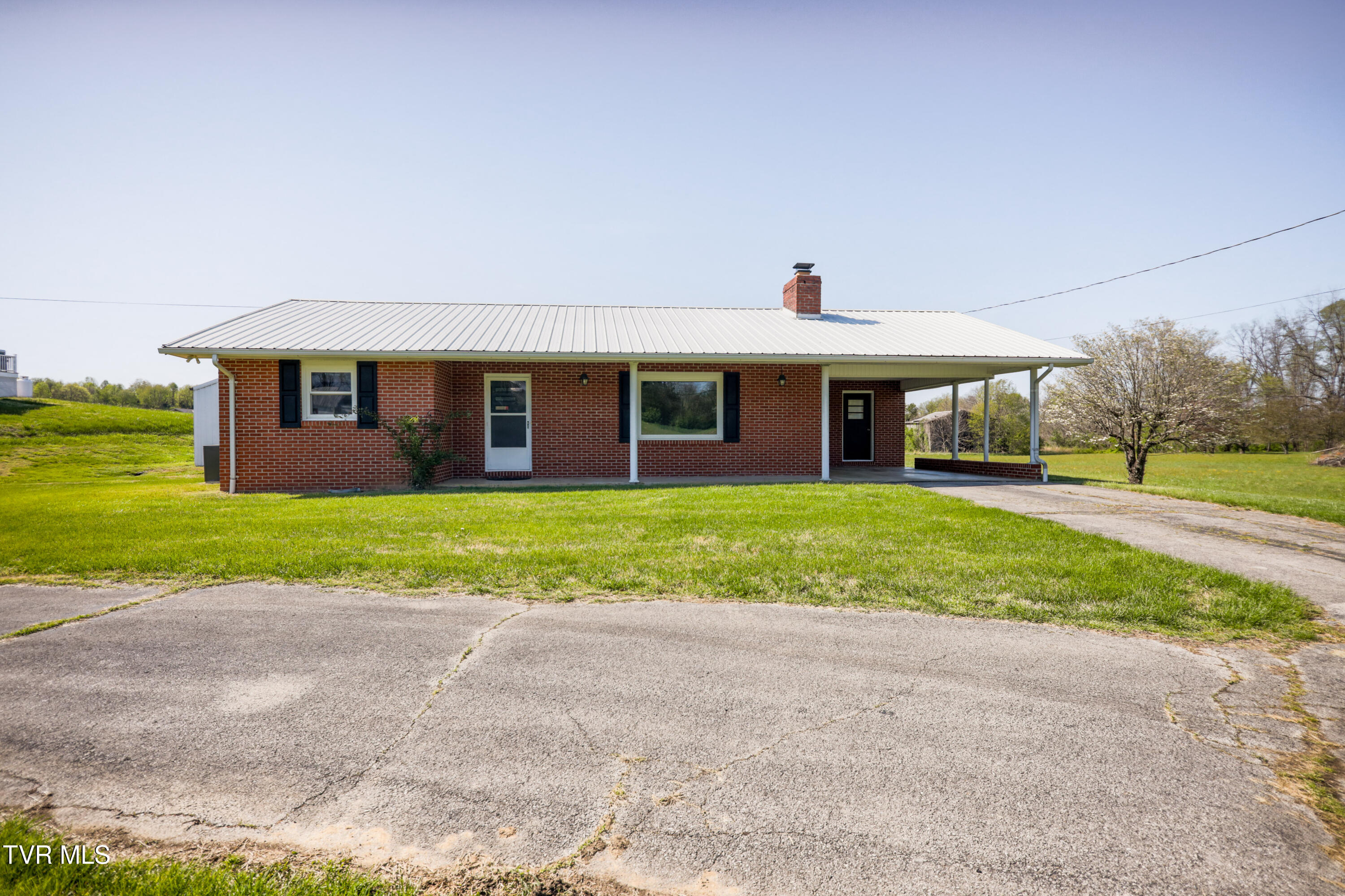 8055 Erwin Highway, Chuckey, Tennessee image 1