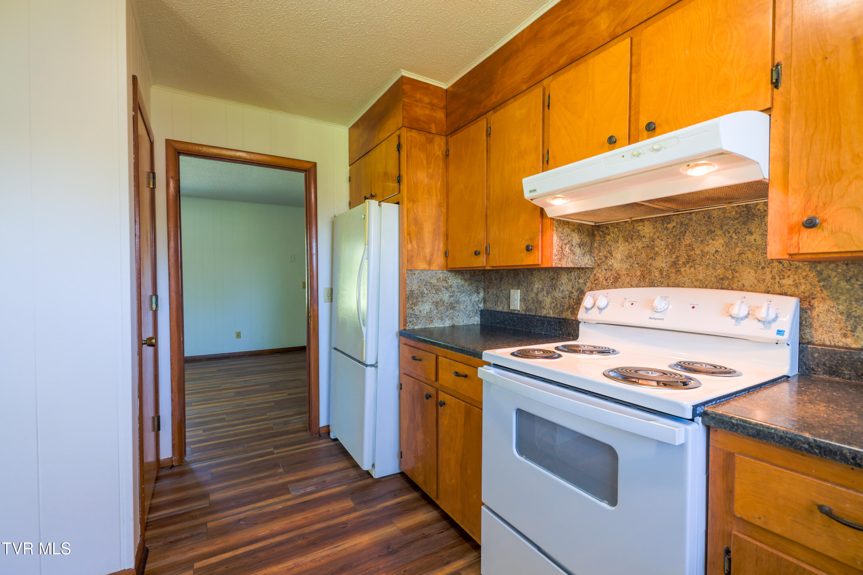 8055 Erwin Highway, Chuckey, Tennessee image 10