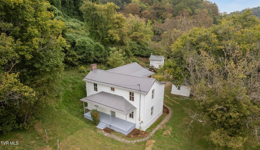 Photo of 630 Artrip Road, Cleveland, VA 24225 (MLS # 9985872)