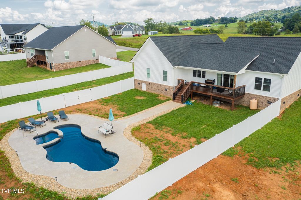 Photo of 201 Barnett Road, Jonesborough, TN 37659 (MLS # 9991448)