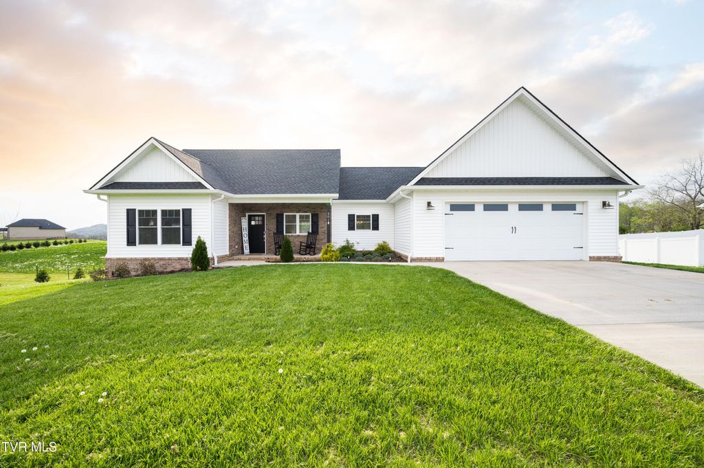 Photo of 201 Barnett Road, Jonesborough, TN 37659 (MLS # 9991448)