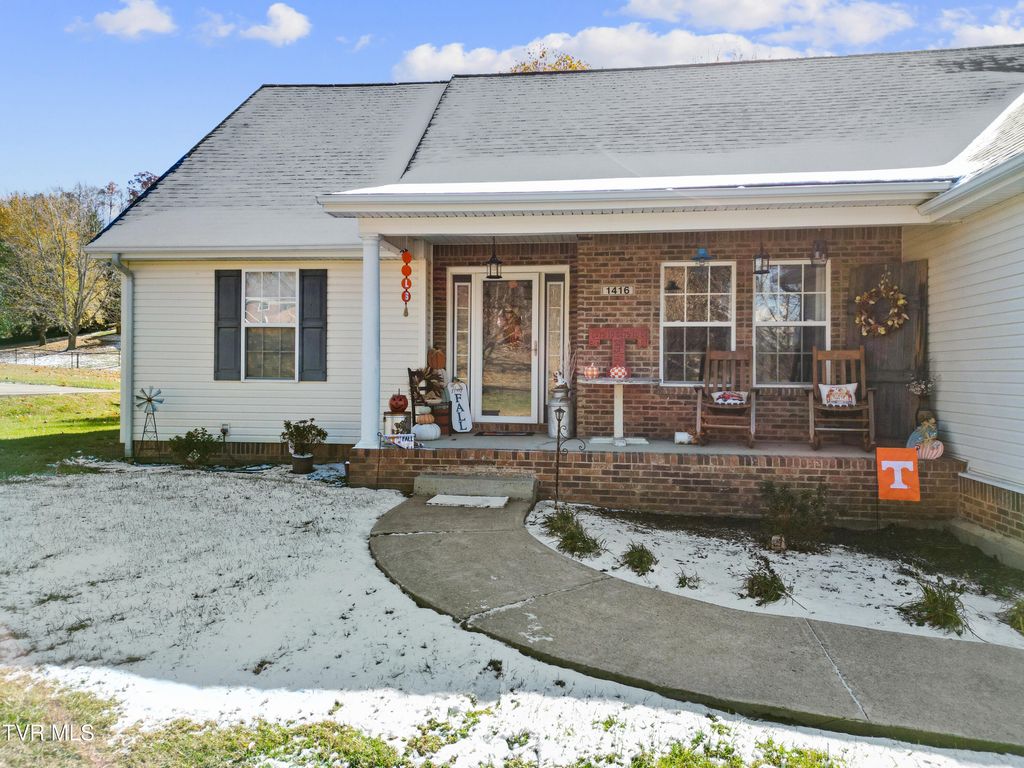 Photo of 1416 Church Street, Greeneville, TN 37745 (MLS # 9988298)