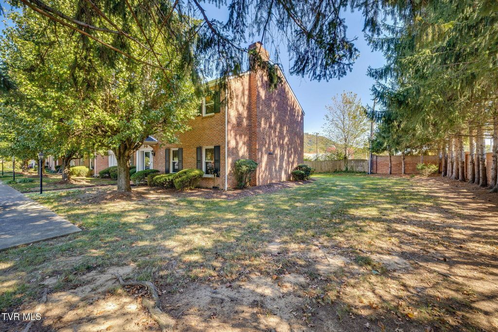 Photo of 2734 Oakland Avenue #A1, Johnson City, TN 37601 (MLS # 9987496)