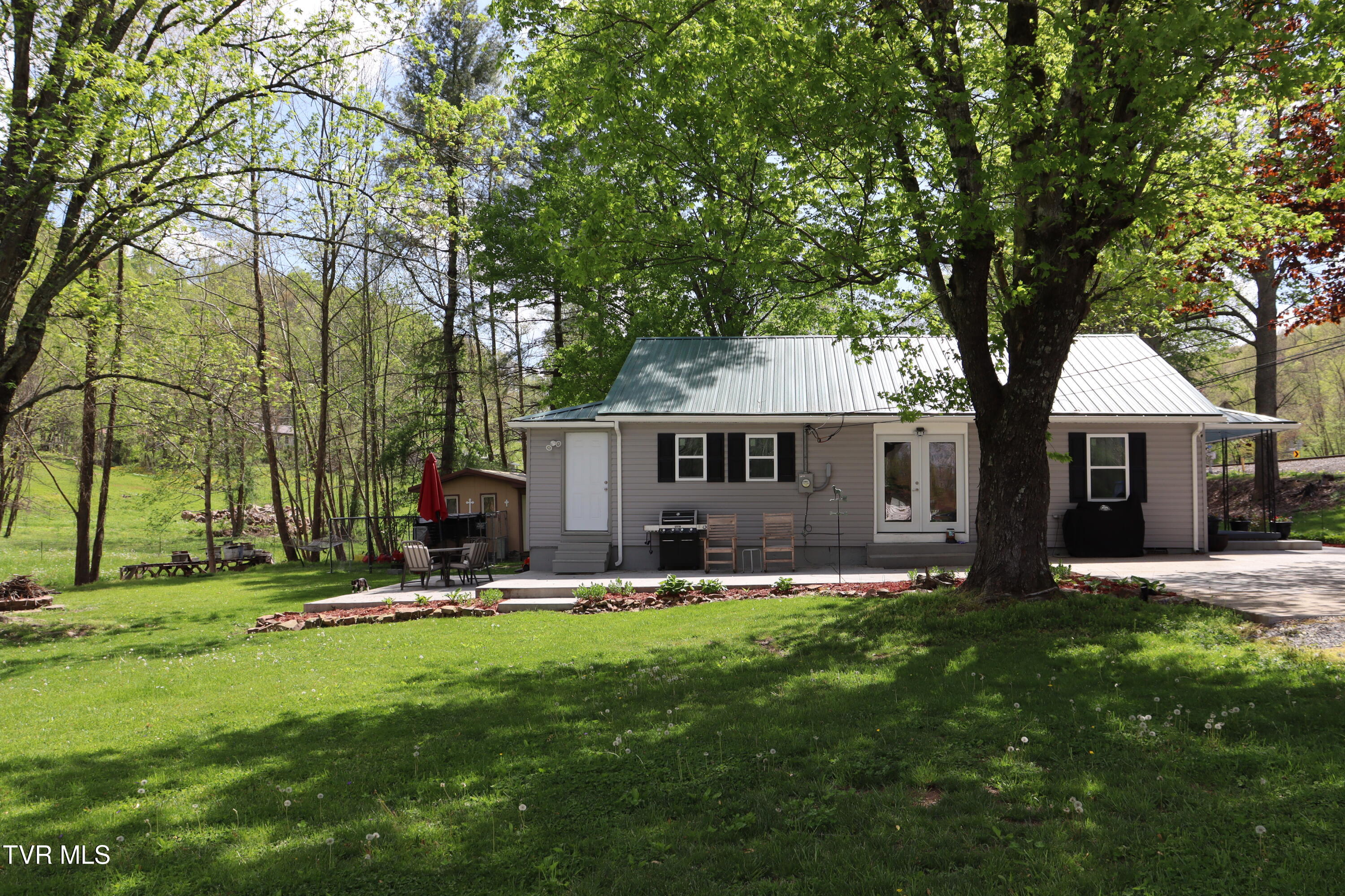1116 Irondale Road, Big Stone Gap, Virginia image 4