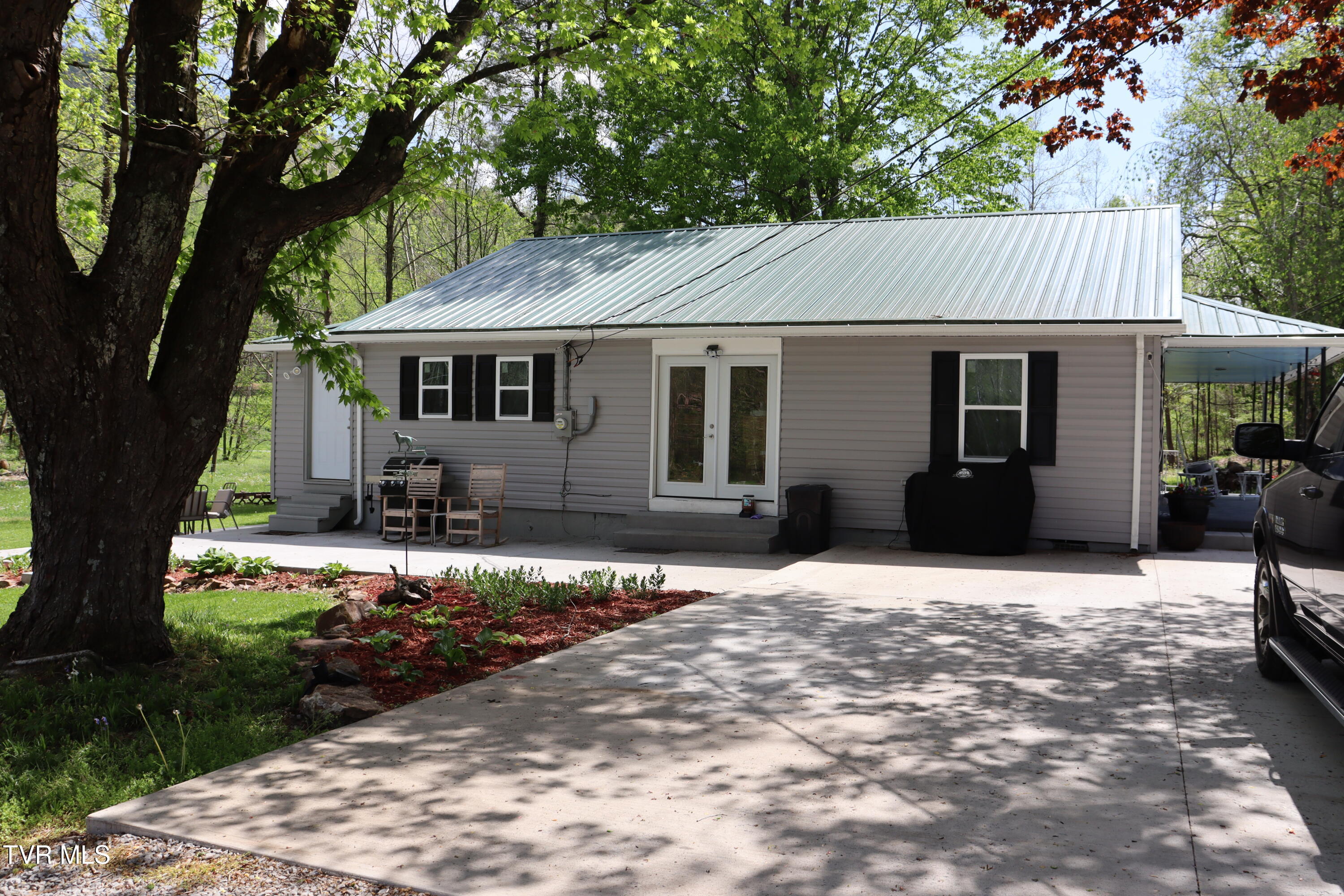 1116 Irondale Road, Big Stone Gap, Virginia image 1