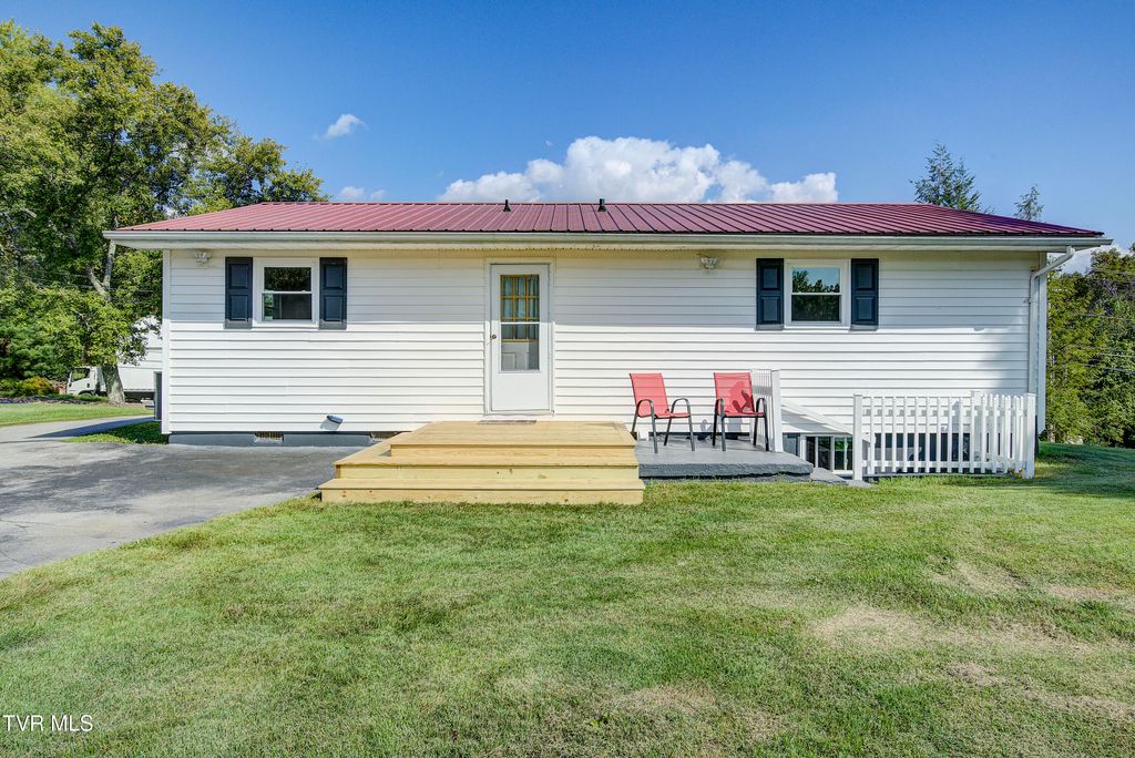 Photo of 533 Oak Grove Road, Gray, TN 37615 (MLS # 9985739)