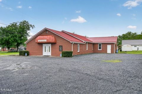 Photo of 302 Crescent Drive, Glade Spring, VA 24340 (MLS # 9995085)