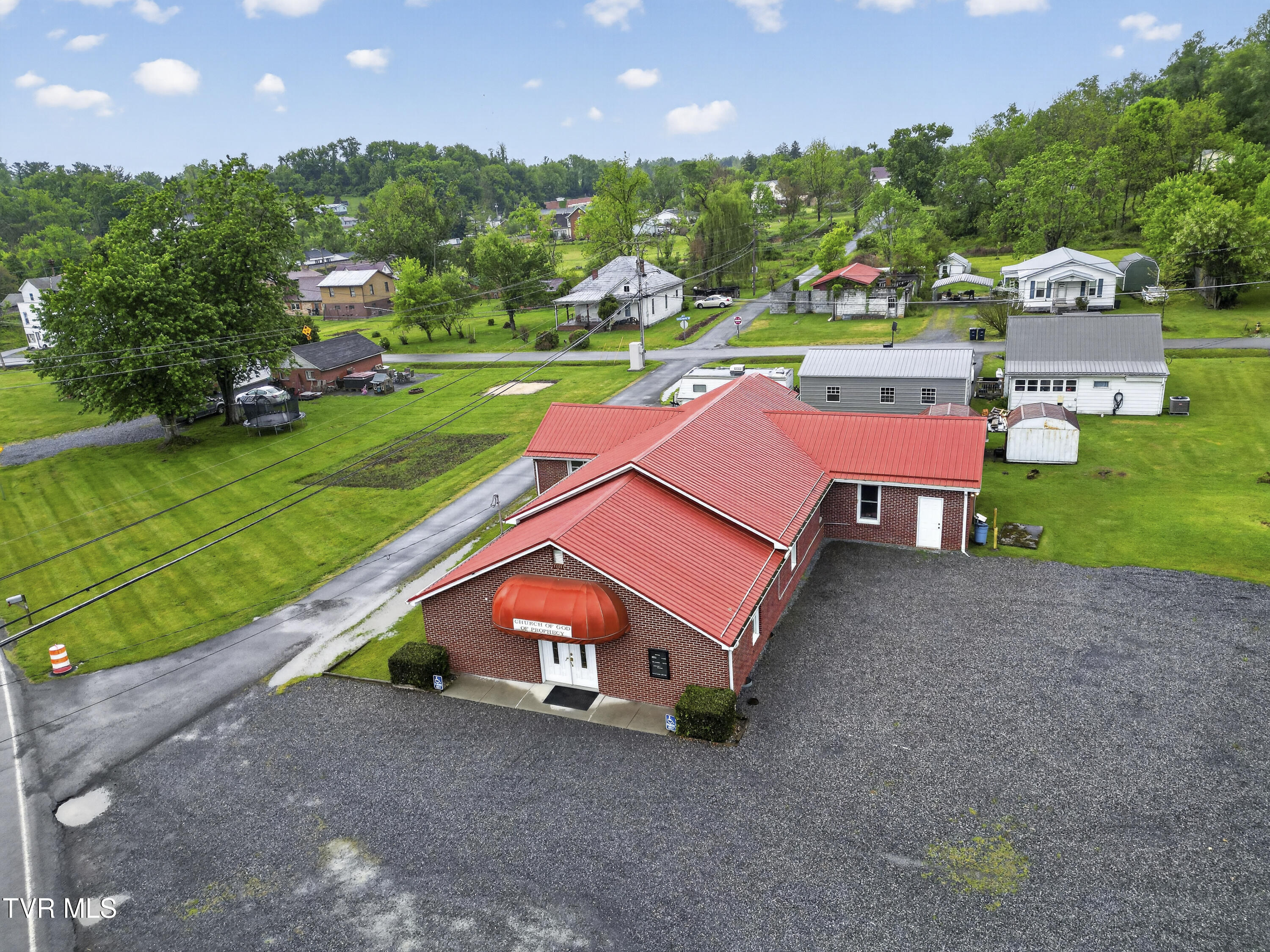 302 Crescent Drive