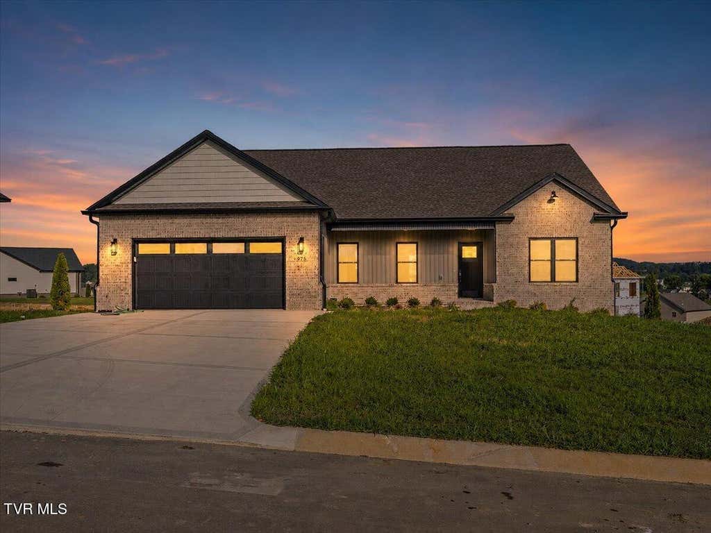Photo of 975 Cabot Cove, Jonesborough, TN 37659 (MLS # 9998217)