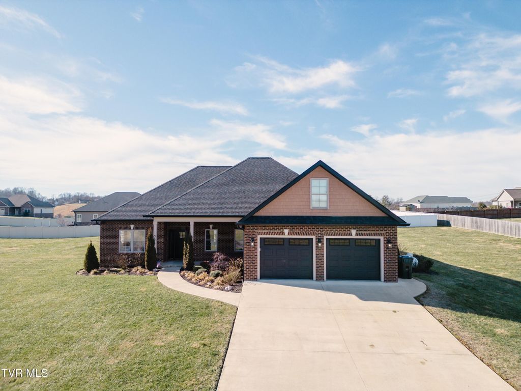 Photo of 582 Brady Way, Jonesborough, TN 37659 (MLS # 9990765)