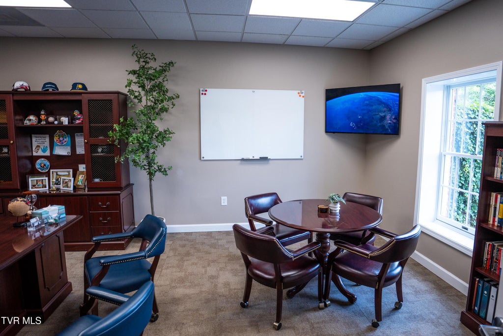 Photo of 801 Sunset Drive, Johnson City, TN 37604 (MLS # 9997597)
