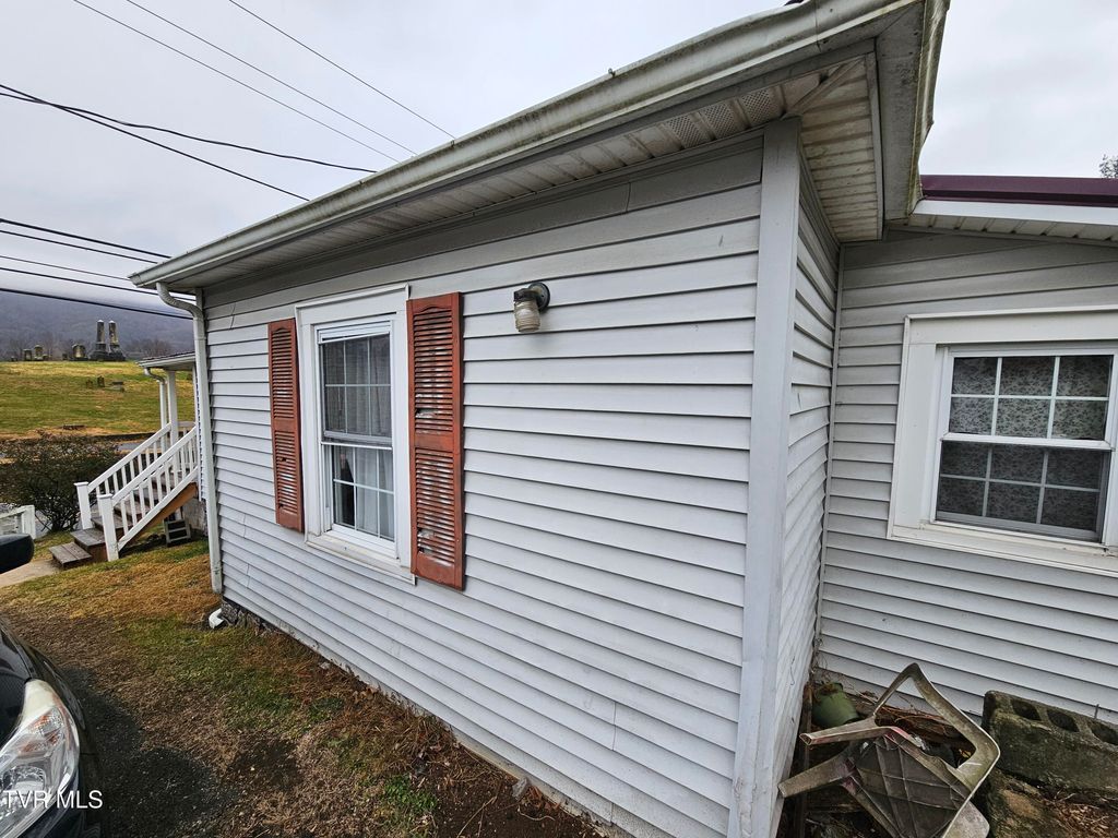 Photo of 1018 Main Street, Saltville, VA 24370 (MLS # 9988560)