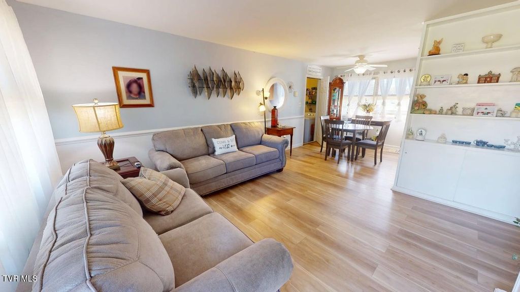 Photo of 216 Laurel Street, Morristown, TN 37813 (MLS # 9987998)