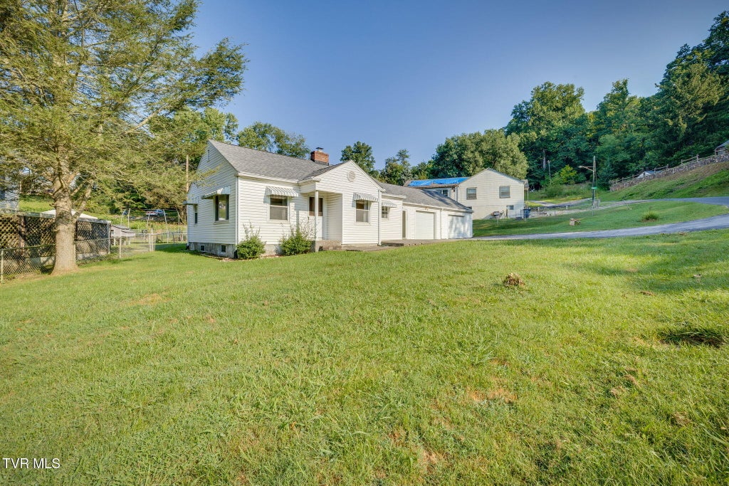 Photo of 1305 Frank Street, Kingsport, TN 37665 (MLS # 10000363)