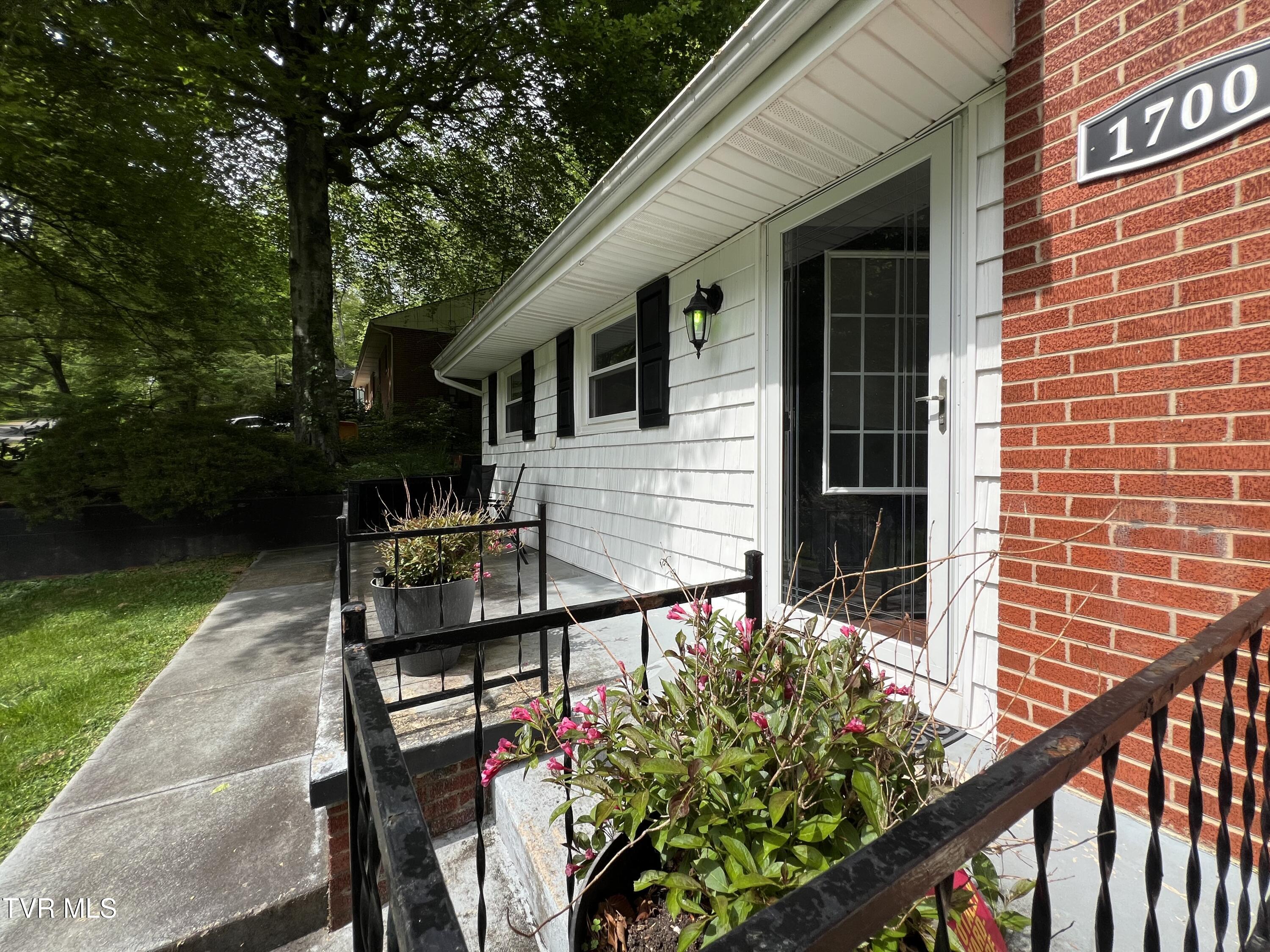 1700 Beech Drive Dr, Johnson City, Tennessee image 8