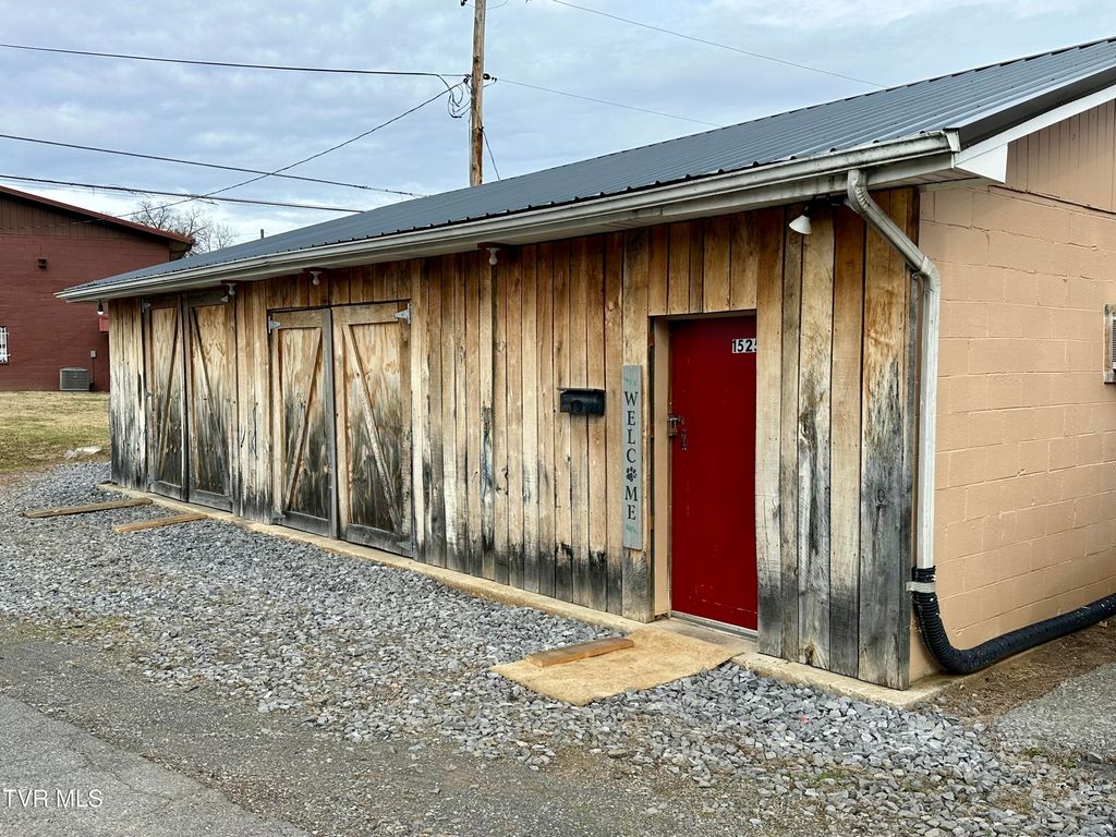 Photo of 1525 Fairview Avenue, Kingsport, TN 37660 (MLS # 9988364)