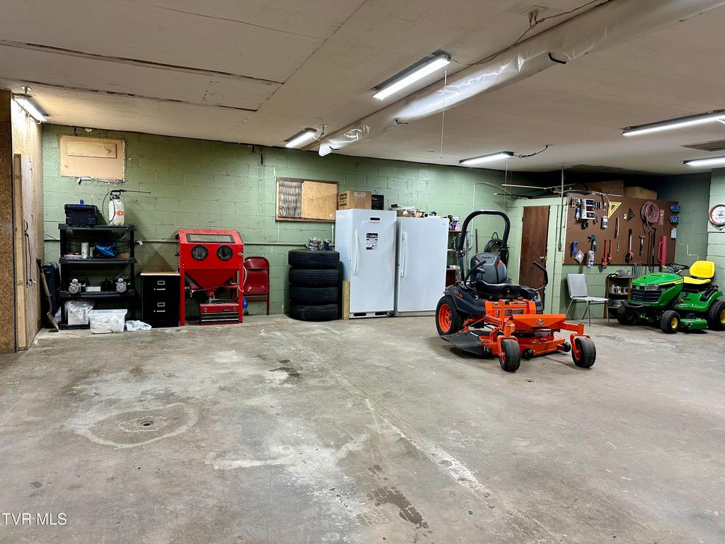 Photo of 1525 Fairview Avenue, Kingsport, TN 37660 (MLS # 9988364)