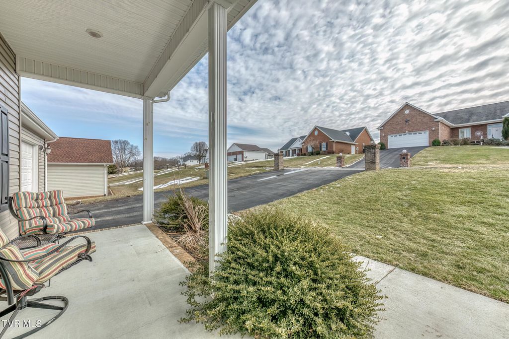 Photo of 228 Country Meadows Circle, Bristol, TN 37620 (MLS # 9991025)