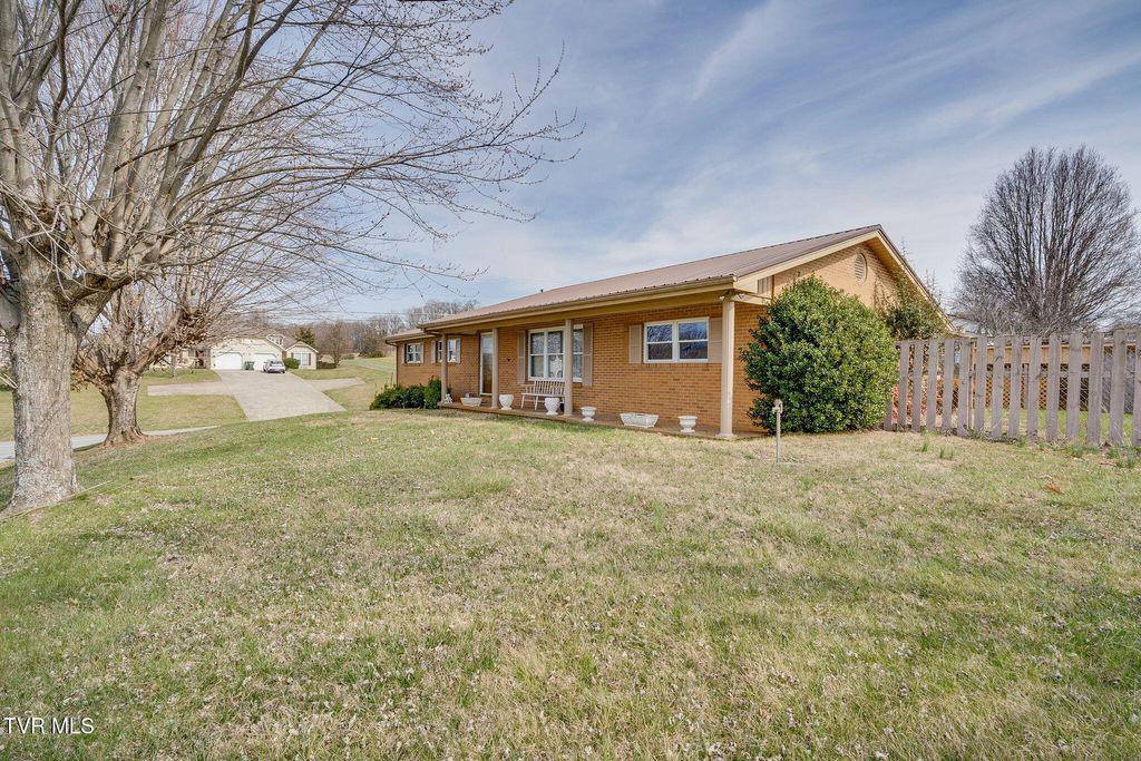 Photo of 1301 Kenney Street, Greeneville, TN 37745 (MLS # 9991909)