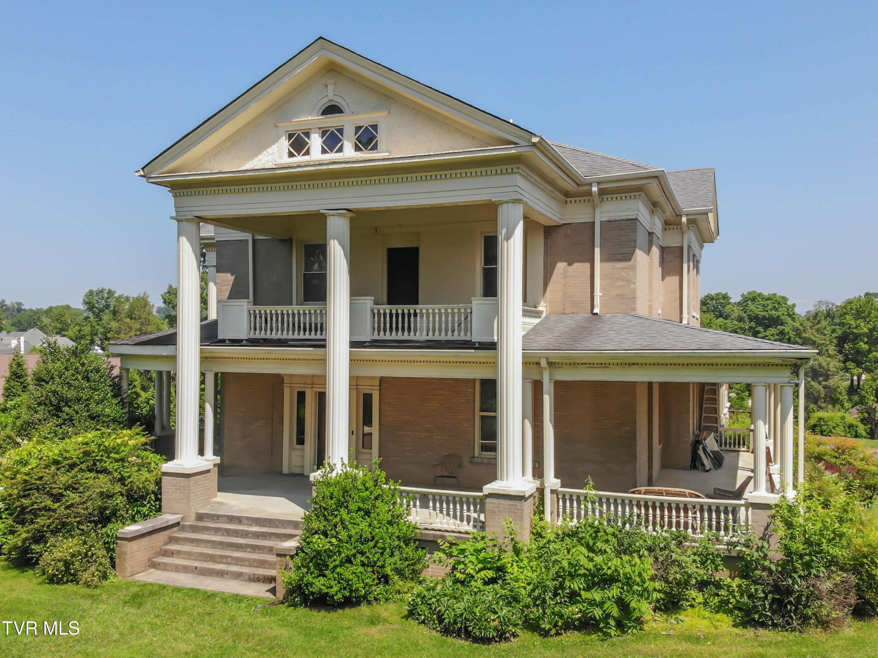 322 Spruce Street Street, Bristol, Tennessee image 1