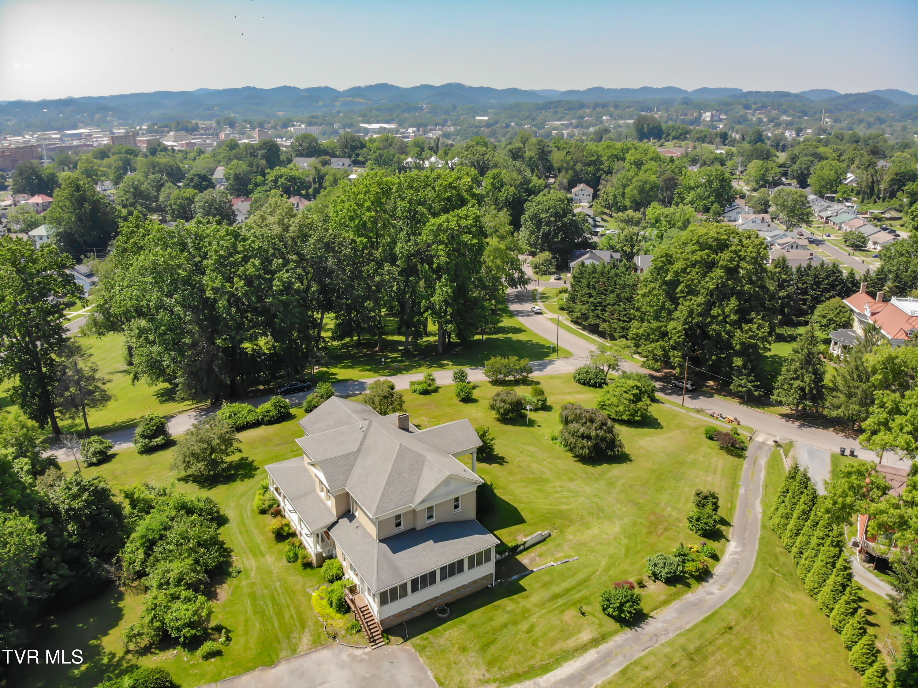 322 Spruce Street Street, Bristol, Tennessee image 14