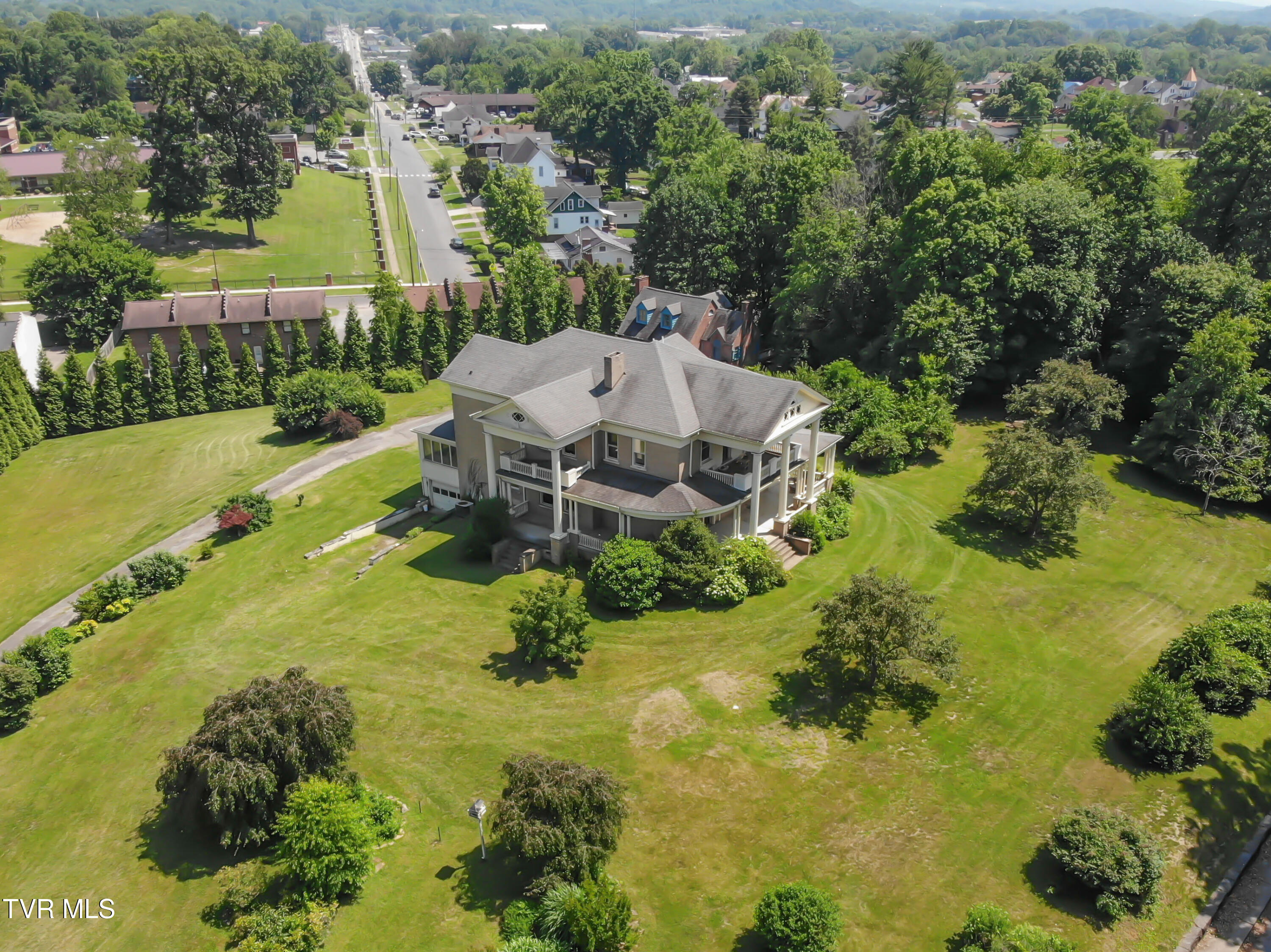 322 Spruce Street Street, Bristol, Tennessee image 10