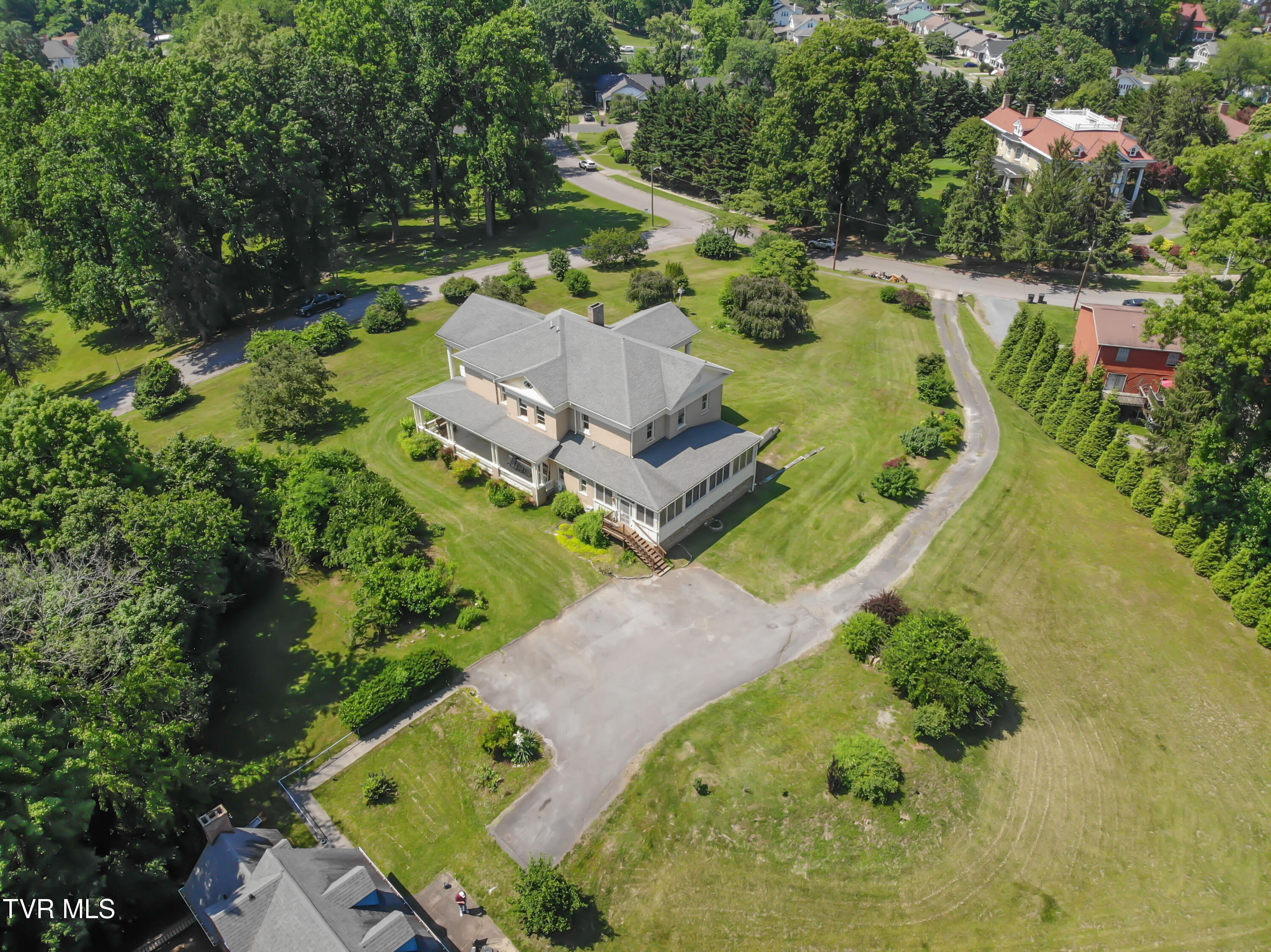 322 Spruce Street Street, Bristol, Tennessee image 15