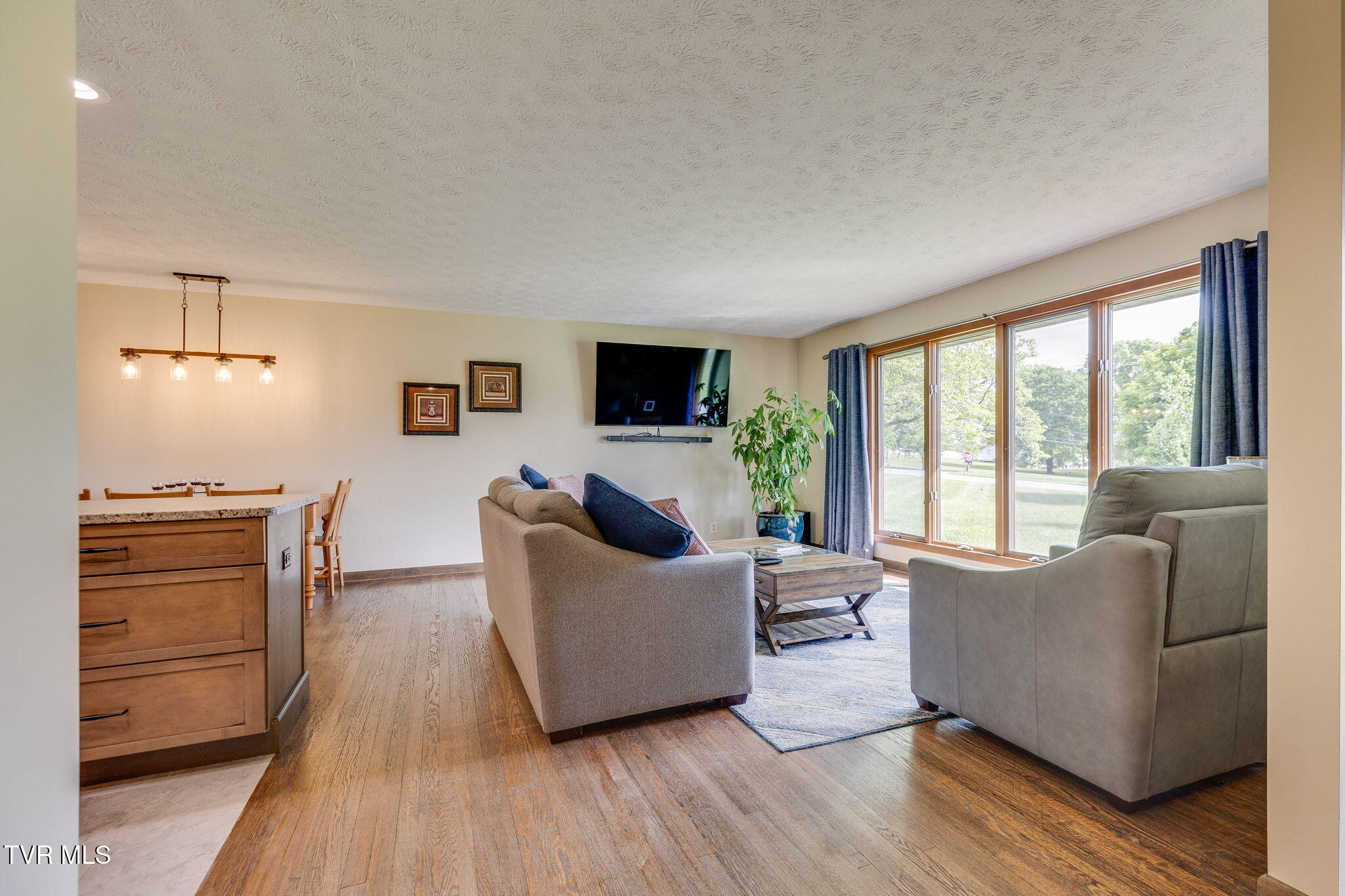 209 Harmony Acres Drive E