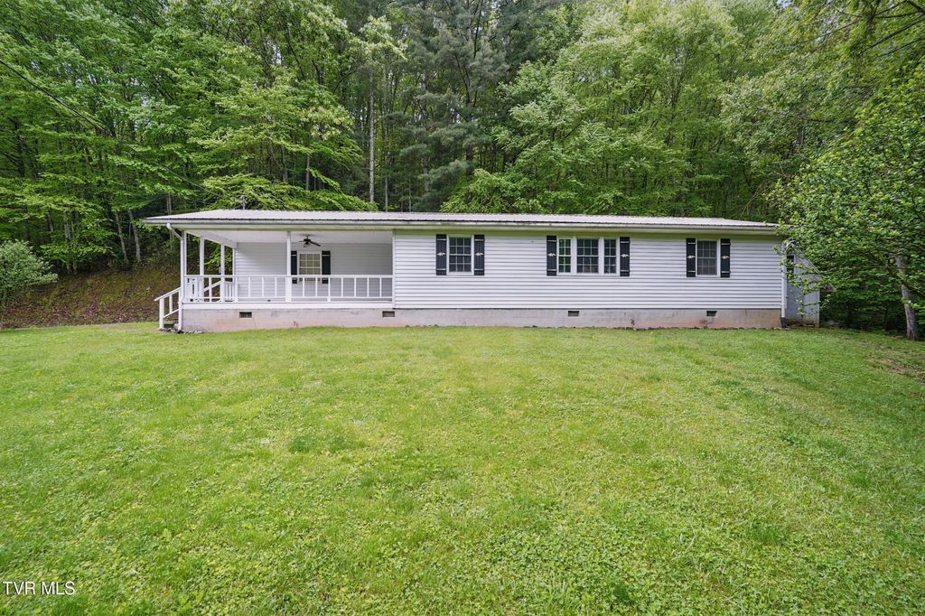 Photo of 430 Arrowhead Drive, Duffield, VA 24244 (MLS # 9991010)