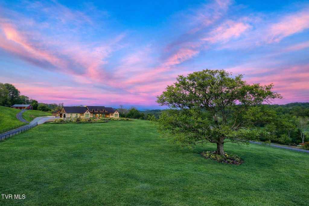 Photo of 18213 Old Jonesboro Road, Abingdon, VA 24211 (MLS # 9990923)