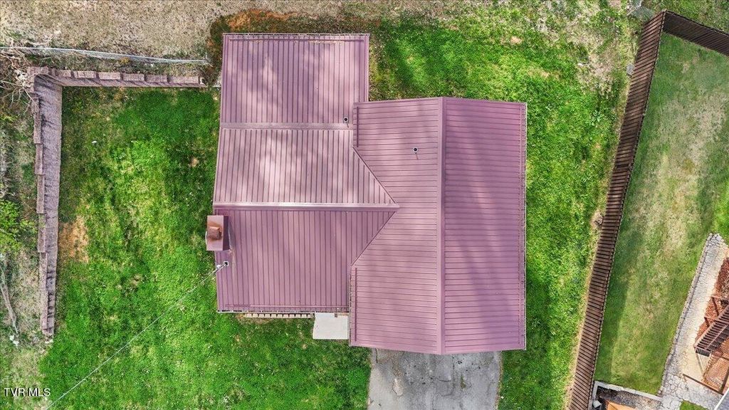 Photo of 161 Massey Street, Elizabethton, TN 37643 (MLS # 9993880)