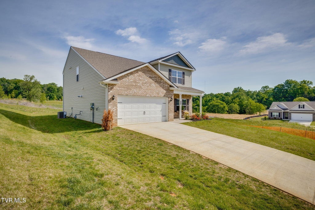 Photo of 804 Pinhoti Street, Johnson City, TN 37604 (MLS # 9999000)