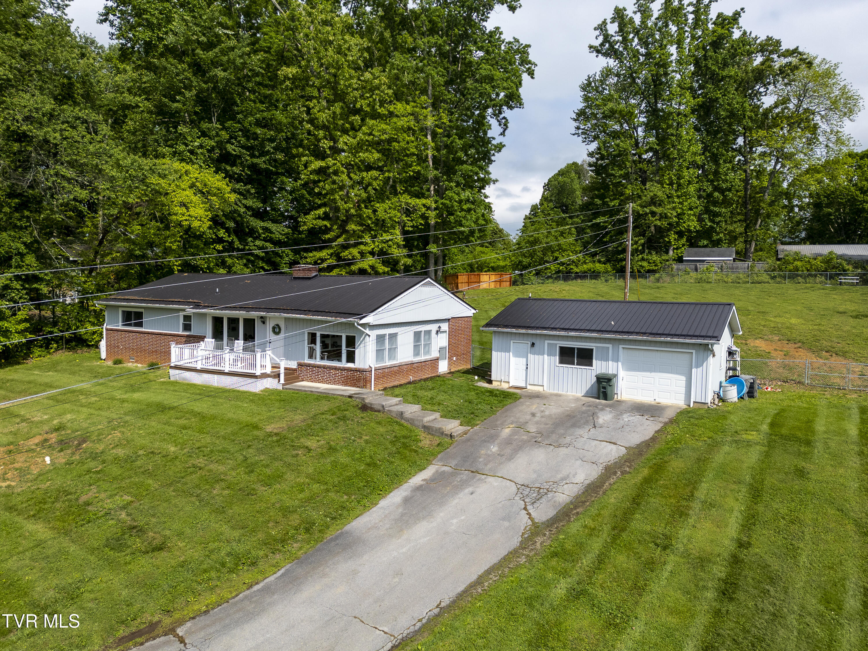 963 Woodlawn Terrace, Abingdon, Virginia image 3