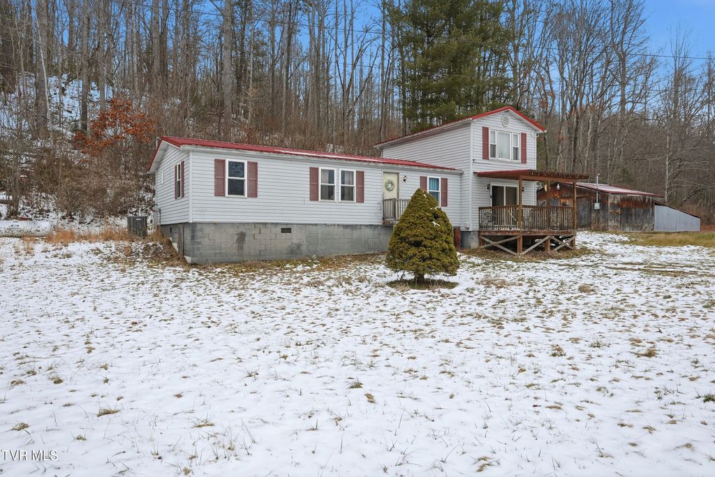 Photo of 1475 Hawthorne Road, Norton, VA 24273 (MLS # 9990965)