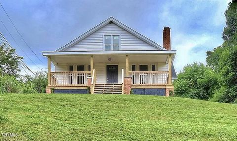 Photo of 250 Piercetown Road, Butler, TN 37640 (MLS # 9988285)