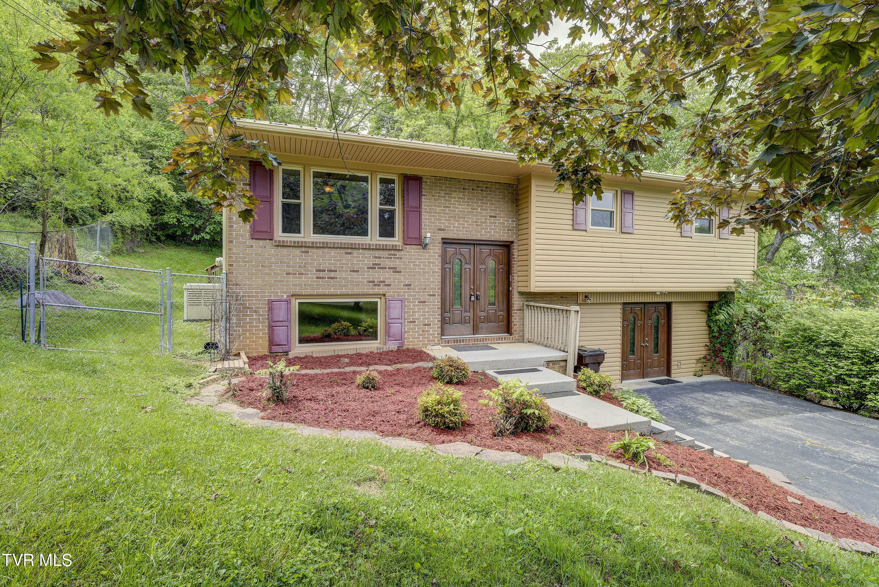 266 Pine Laurel Circle, Bluff City, Tennessee image 43