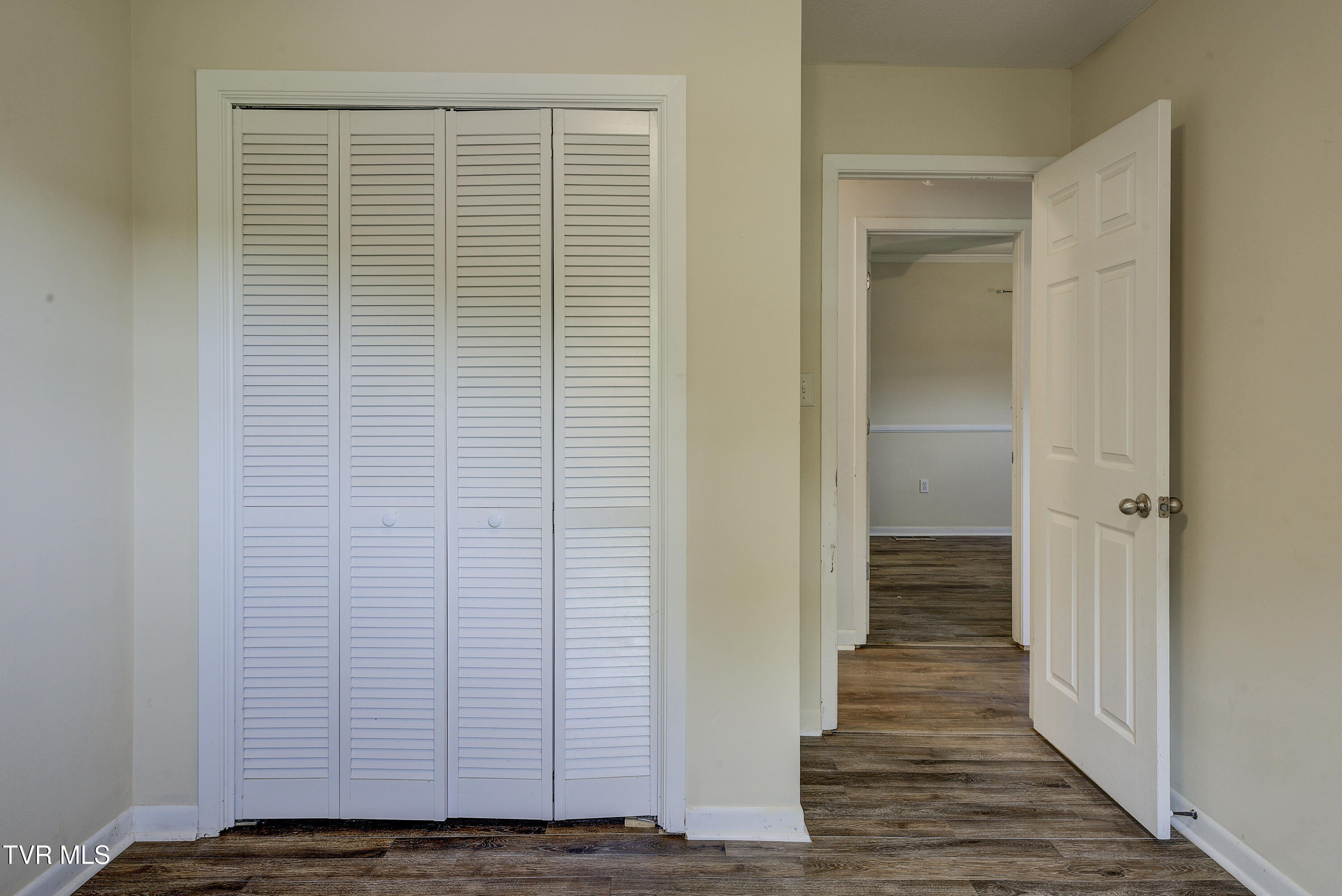 266 Pine Laurel Circle, Bluff City, Tennessee image 17