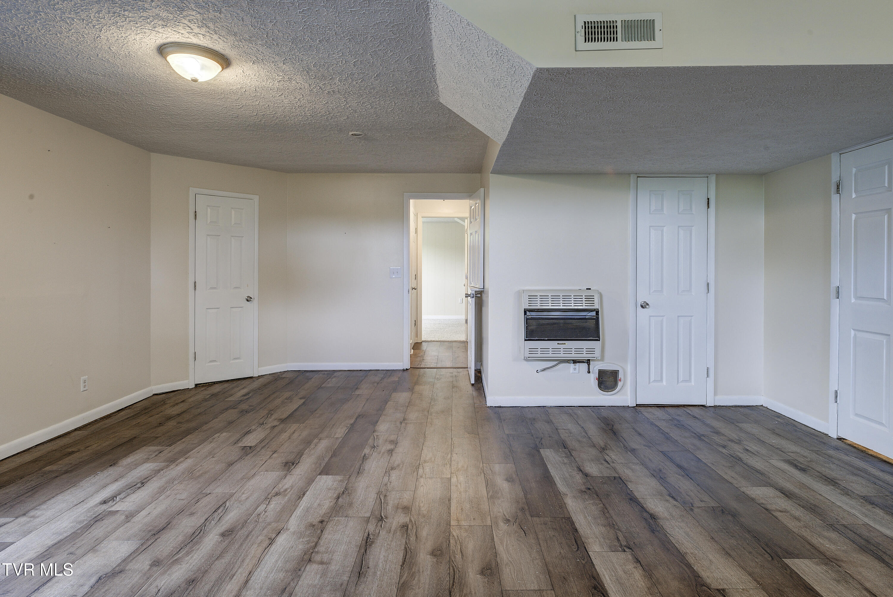 266 Pine Laurel Circle, Bluff City, Tennessee image 35
