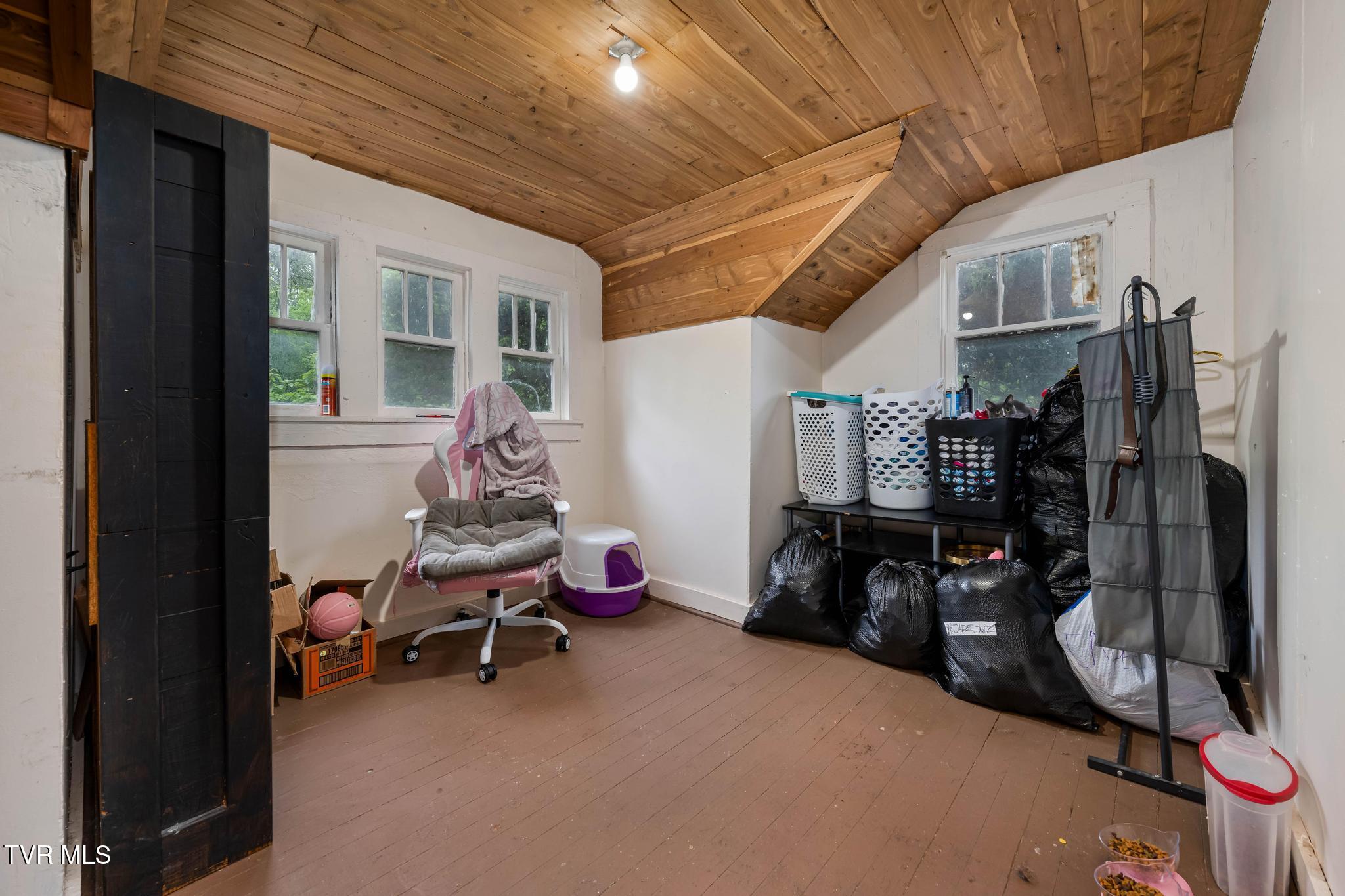 2305 Lumpkin Branch Road, Mountain City, Tennessee image 45