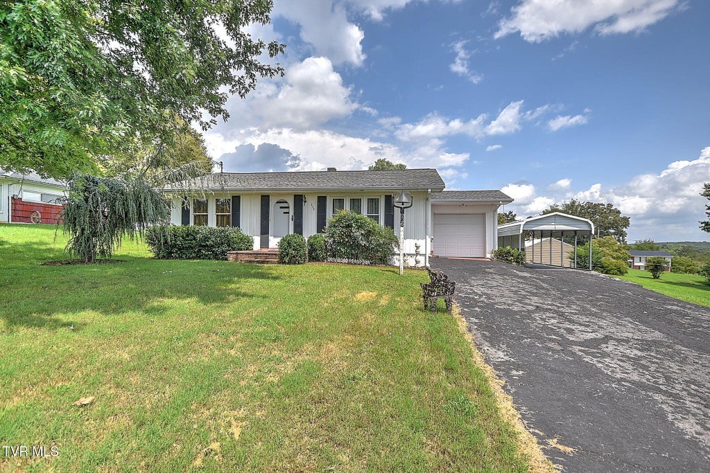 Photo of 226 Concord Avenue, Mount Carmel, TN 37645 (MLS # 9999858)