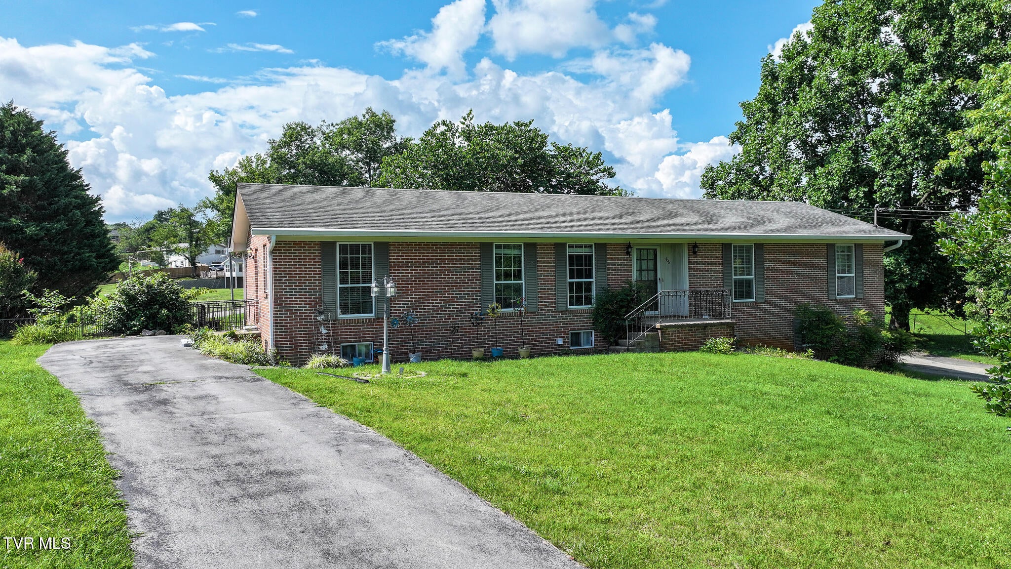 406 Oriole Drive