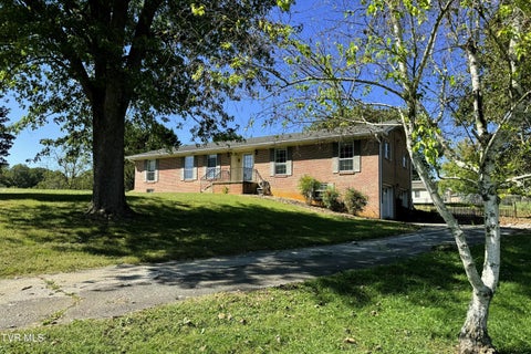 Photo of 406 Oriole Drive, Greeneville, TN 37743 (MLS # 10001888)