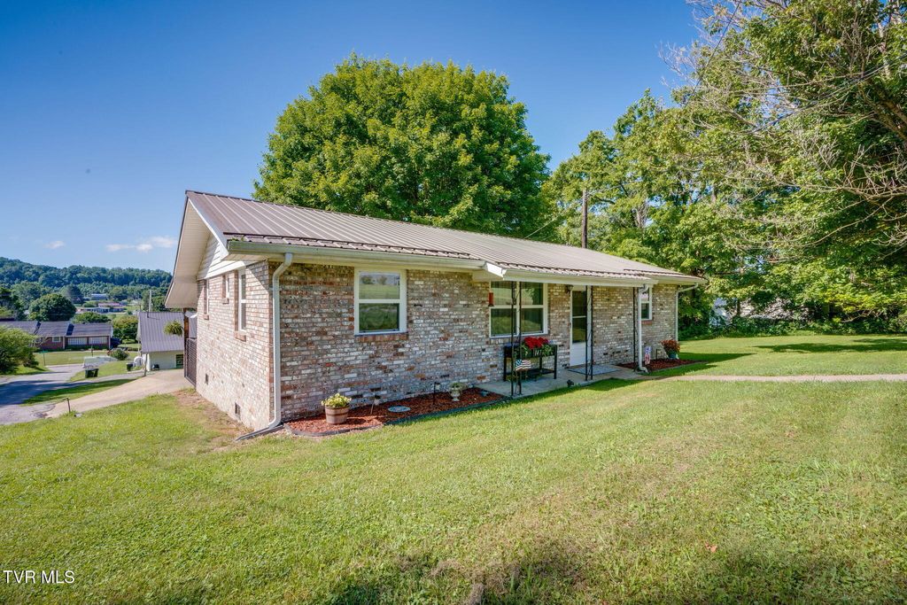 Photo of 147 Third Street, Jonesville, VA 24263 (MLS # 9998256)