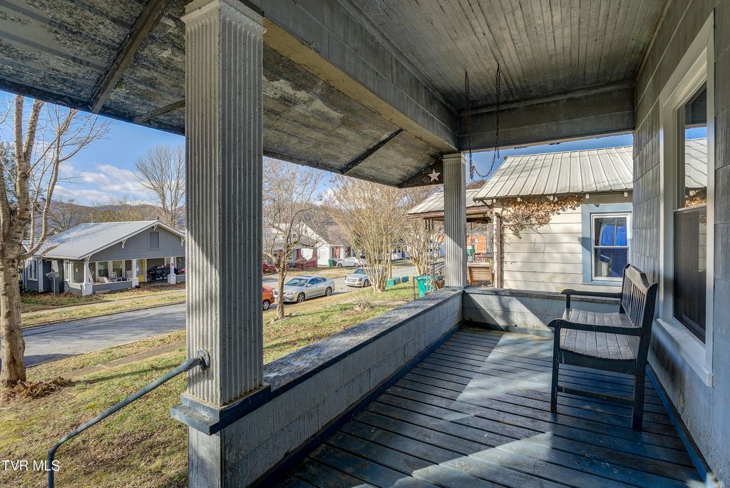 Photo of 231 3rd Street, Erwin, TN 37650 (MLS # 9989450)