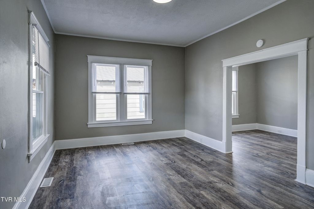 Photo of 231 3rd Street, Erwin, TN 37650 (MLS # 9989450)