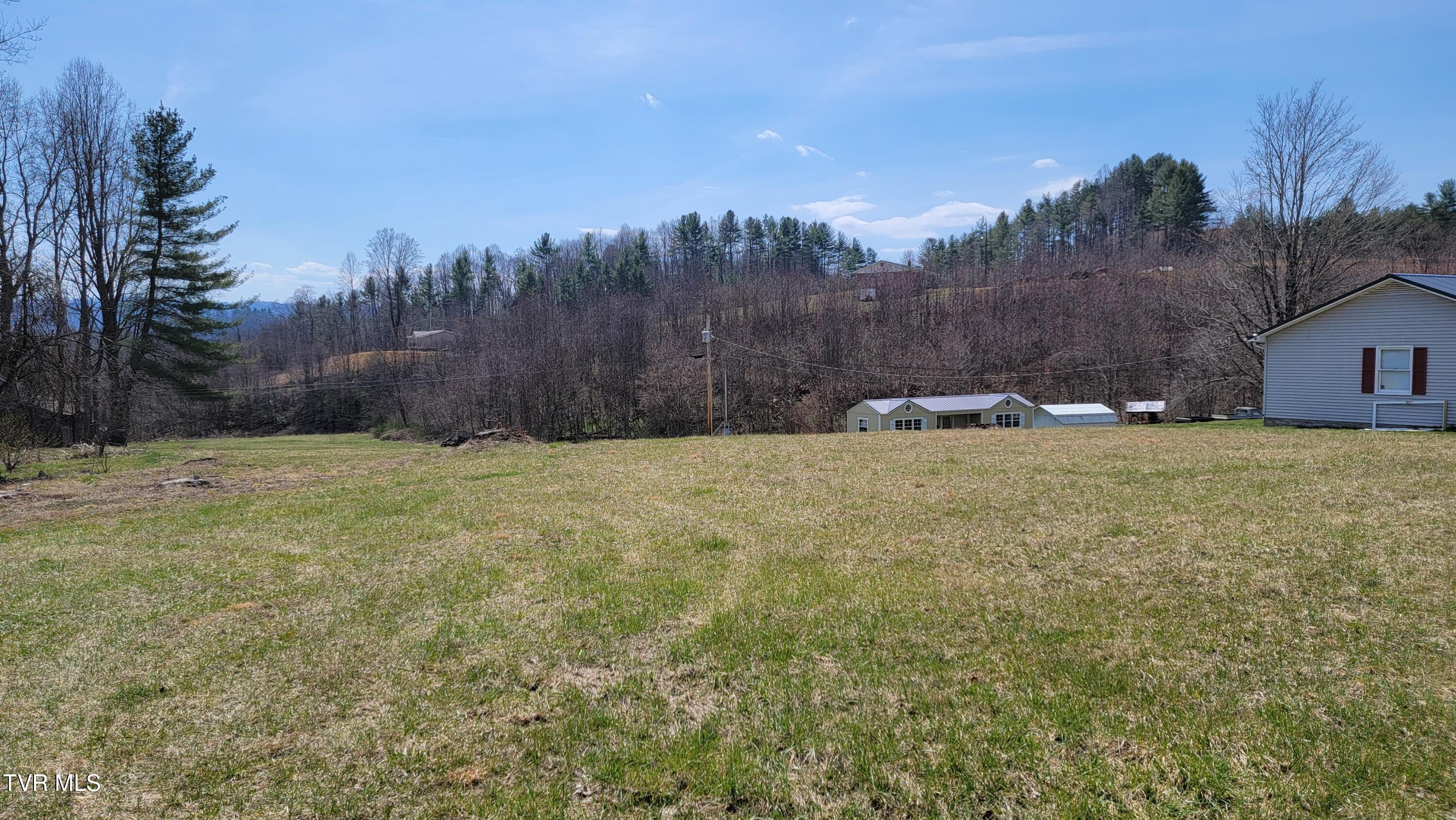 171 J Cress Road, Mountain City, Tennessee image 1