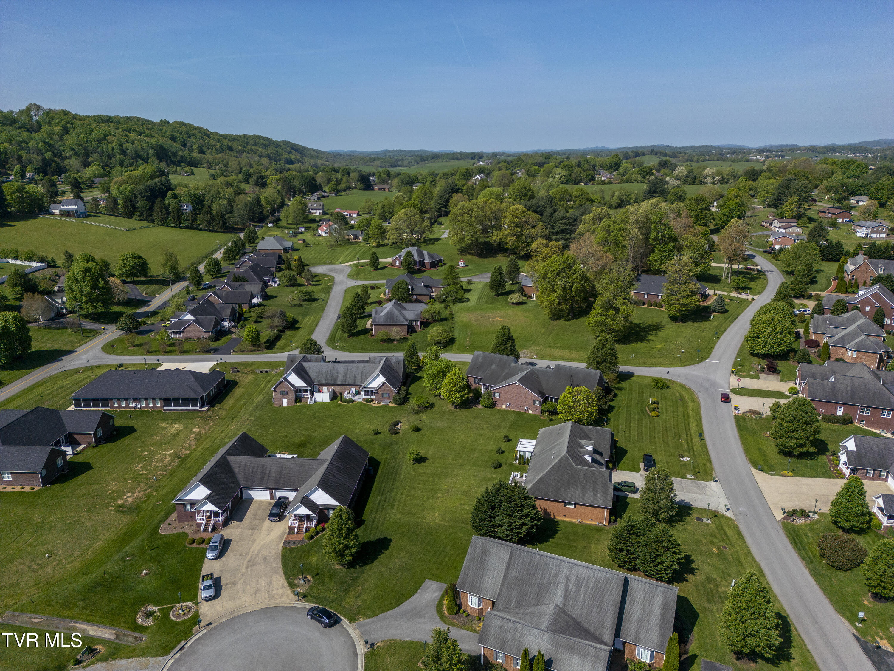 20286 Millbrook Drive, Abingdon, Virginia image 9