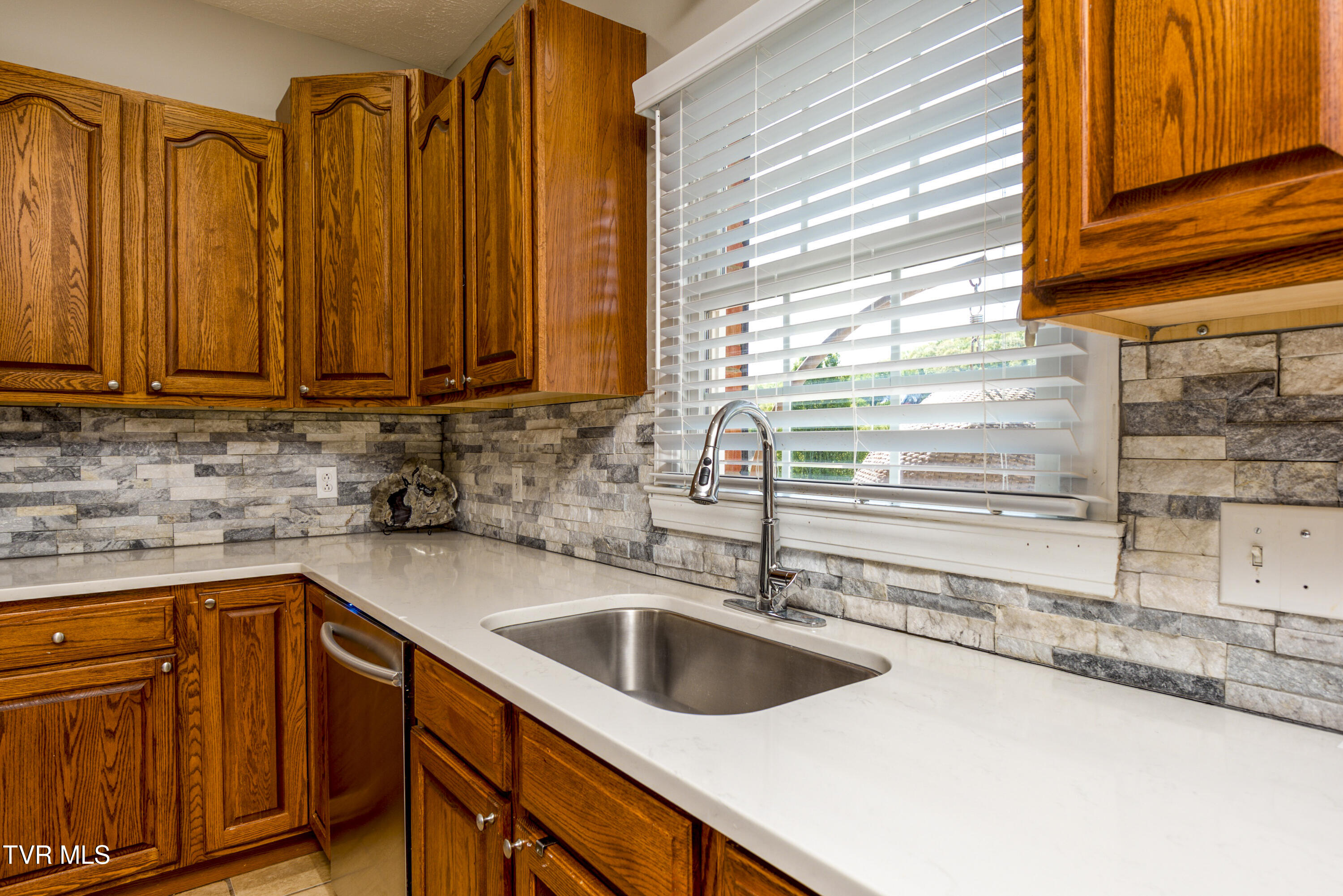 20286 Millbrook Drive, Abingdon, Virginia image 33