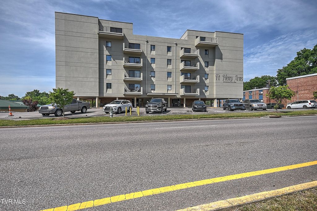 Photo of 1585 Fort Henry Drive #Apt 6h, Kingsport, TN 37664 (MLS # 9995667)